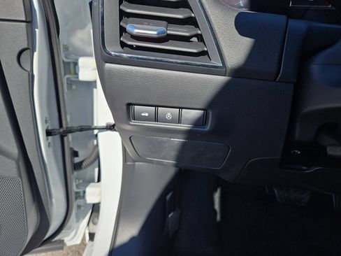 New 2026 Nissan Sentra SR w/ SR All Weather Package FWD image 19