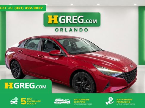 Used 2023 Hyundai Elantra SEL w/ Preferred Accessory Package FWD image 1