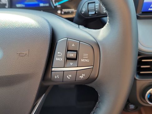 Used 2024 Ford Maverick Lariat FWD image 27