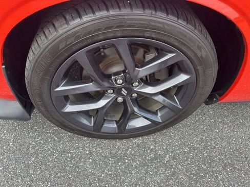 Used 2019 Dodge Challenger GT w/ Driver Convenience Group image 10