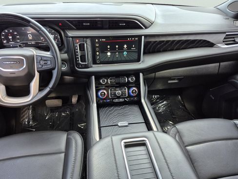 Used 2024 GMC Yukon Denali w/ Advanced Technology Package AWD/4WD image 15