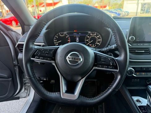 Used 2020 Nissan Altima 2.5 SR image 30