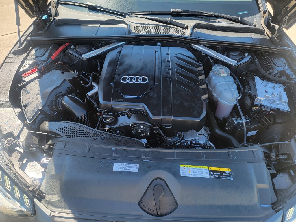 Used 2021 Audi A4 2.0T Premium Plus w/ Premium Plus Package AWD/4WD image 9