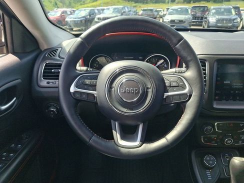 Used 2018 Jeep Compass Trailhawk w/ Navigation Group AWD/4WD image 19