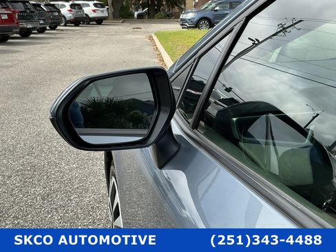 Used 2022 Toyota Corolla LE image 10