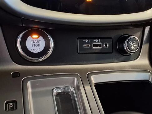 Used 2023 Nissan Murano SV AWD/4WD image 23