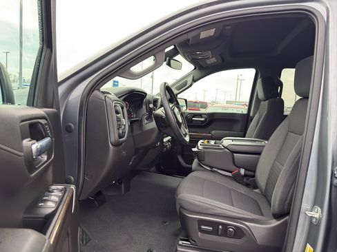 Used 2021 Chevrolet Silverado 1500 RST image 13