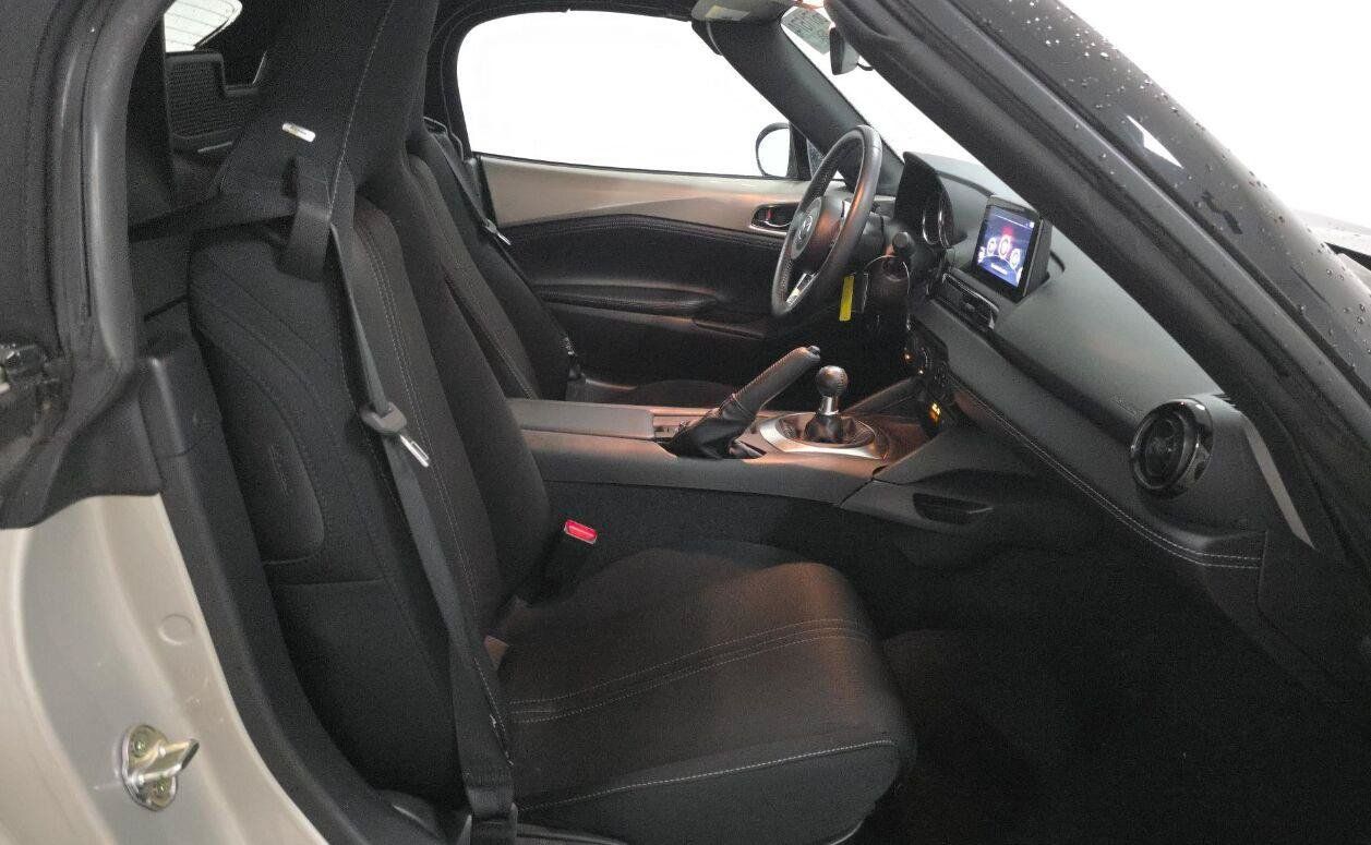 Used 2023 MAZDA MX-5 Miata Club RWD image 14