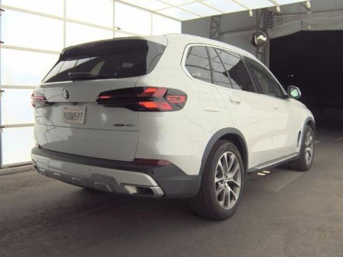Used 2026 BMW X5 xDrive40i w/ Climate Comfort Package AWD/4WD image 3