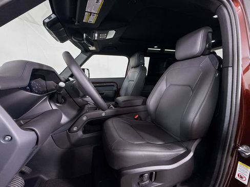 New 2026 Land Rover Defender 90 X-Dynamic SE AWD/4WD image 11