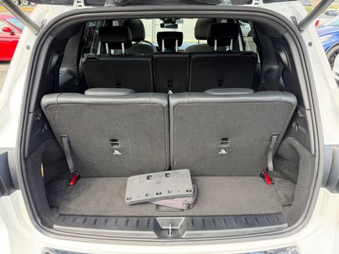 Used 2023 Mercedes-Benz EQB 300 4MATIC image 51