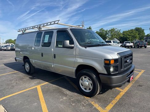 Used 2011 Ford E-350 and Econoline 350 Extended Super Duty w/ Commercial Cargo Van Pkg RWD image 4