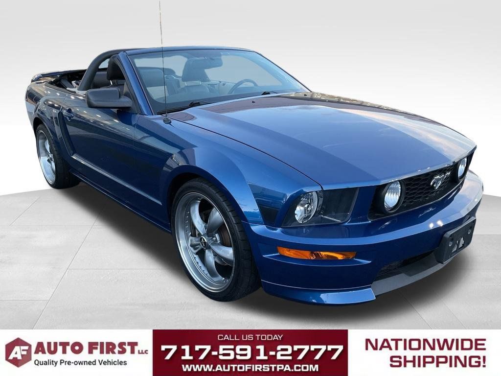 Used 2008 Ford Mustang GT RWD image 2