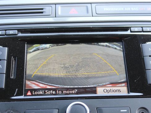 Used 2014 Volkswagen Tiguan SEL image 32