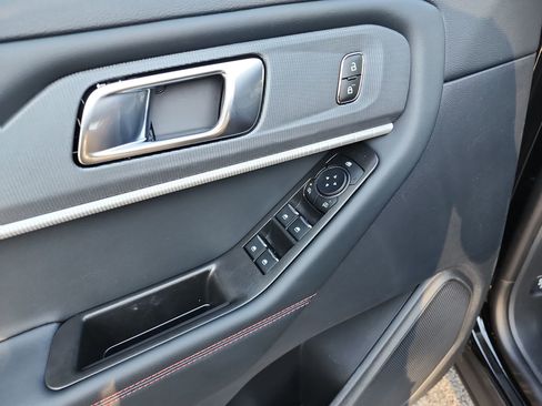 New 2026 Ford Explorer ST-Line image 15