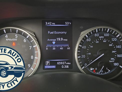 Used 2018 INFINITI Q50 Luxe w/ Cargo Package (L95) image 15