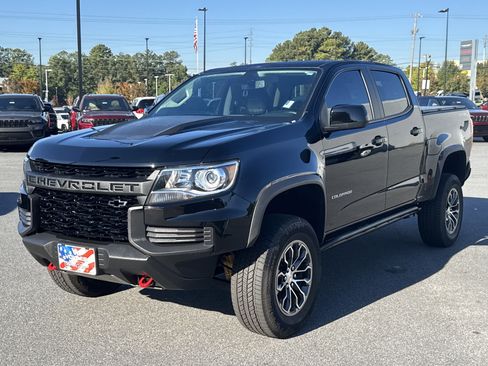 Used 2022 Chevrolet Colorado ZR2 image 3
