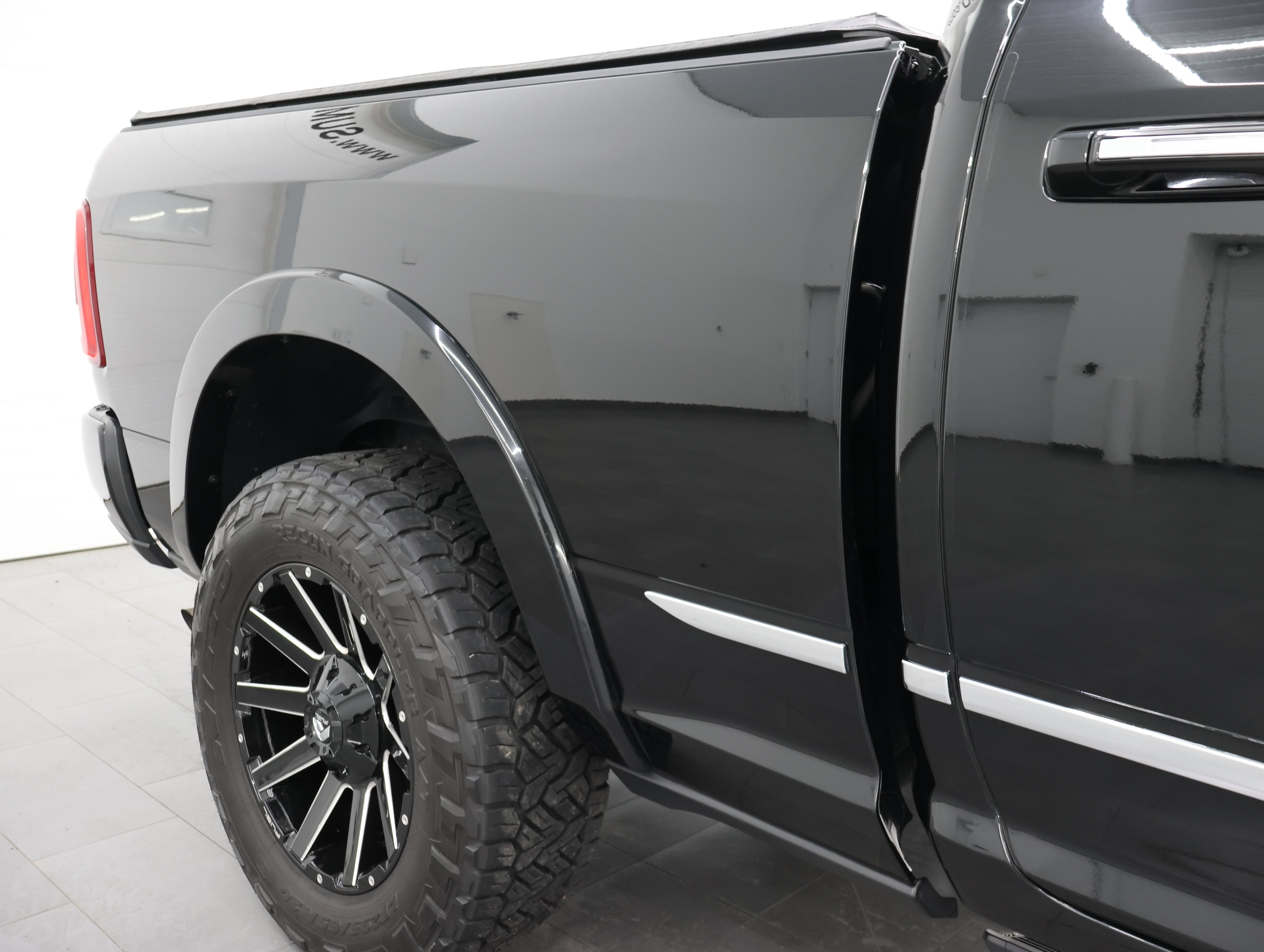 Used 2019 RAM 3500 Limited AWD/4WD image 28