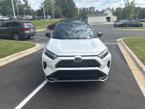 Used 2025 Toyota RAV4 XSE w/ Premium Package AWD/4WD image 3