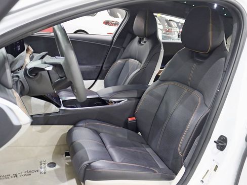 Used 2022 Lucid Air Grand Touring image 31