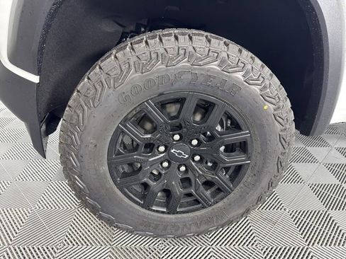 New 2026 Chevrolet Colorado Trail Boss image 9