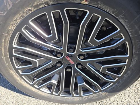 New 2026 GMC Yukon XL Elevation image 14