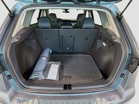 Used 2025 Volkswagen Taos SEL image 26