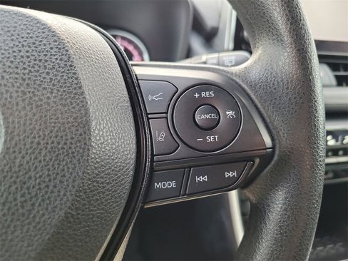 Used 2023 Toyota RAV4 XLE image 27