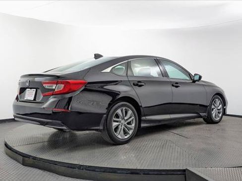 Used 2020 Honda Accord LX image 7