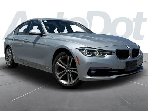 Used 2017 BMW 330i xDrive Sedan w/ Premium Package AWD/4WD image 1