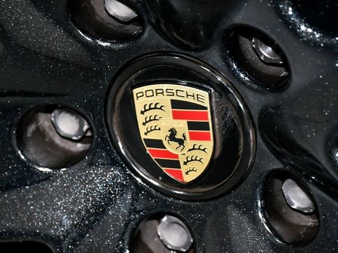 Used 2023 Porsche Panamera Platinum Edition image 90