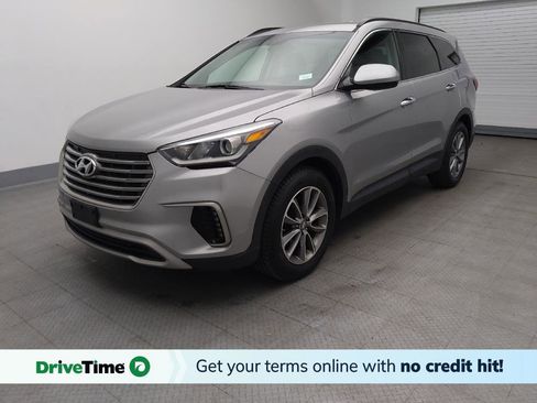 Used 2017 Hyundai Santa Fe SE image 1