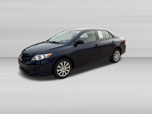 Used 2012 Toyota Corolla LE FWD image 8