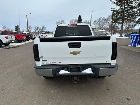 Used 2011 Chevrolet Silverado 1500 W/T AWD/4WD image 4