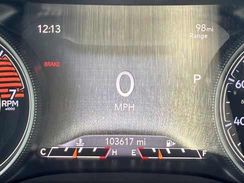 Used 2019 Jeep Cherokee Limited FWD image 35
