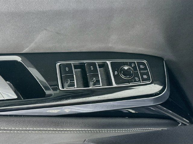 Used 2026 Cadillac Escalade Luxury w/ Touring Package RWD image 18
