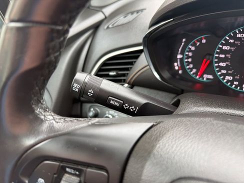 Used 2018 Chevrolet Trax LT w/ Sun & Sound Package image 26