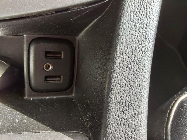 Used 2020 Chevrolet Sonic Premier FWD image 33