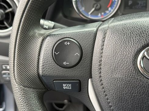 Certified 2019 Toyota Corolla LE w/ Carpet Mat Package (TMS) FWD image 22