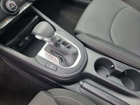Used 2024 Kia Forte LXS w/ LXS Technology Package FWD image 18
