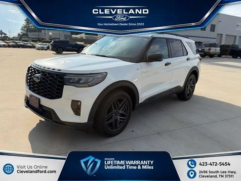 Used 2025 Ford Explorer ST-Line w/ Premium Package AWD/4WD image 1