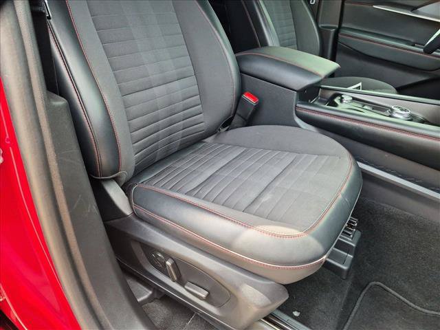 Used 2025 Ford Explorer ST-Line w/ Premium Package RWD image 22