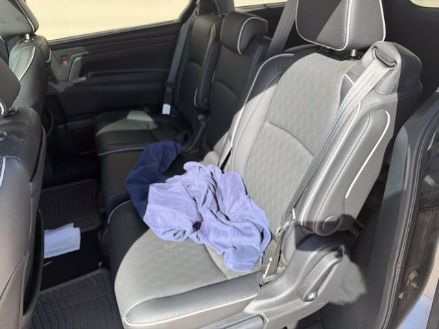 Used 2024 Honda Odyssey Elite image 9
