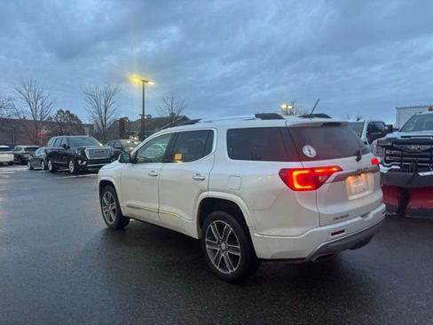 Used 2019 GMC Acadia Denali w/ LPO, Floor Liner Package image 7