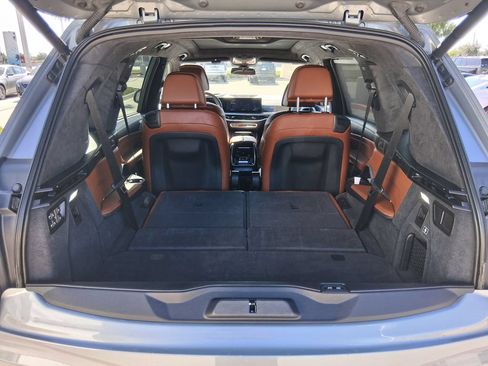Used 2025 BMW X7 M60i AWD/4WD image 6
