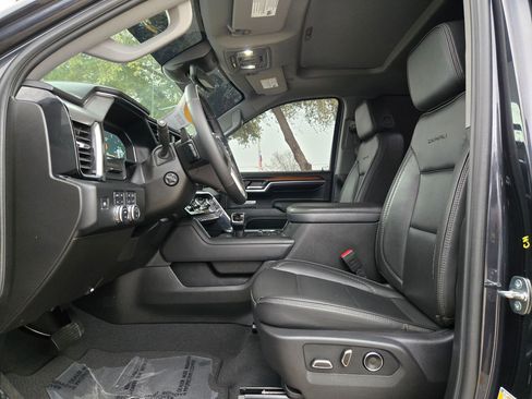 Certified 2024 GMC Sierra 1500 Denali w/ Denali Reserve Package image 9