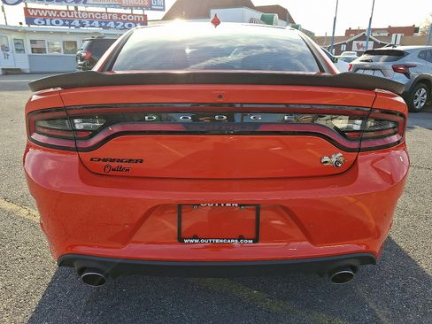 Used 2016 Dodge Charger R/T Scat Pack w/ Driver Confidence Group image 4