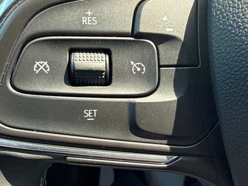 Used 2025 Buick Encore GX Preferred FWD image 28