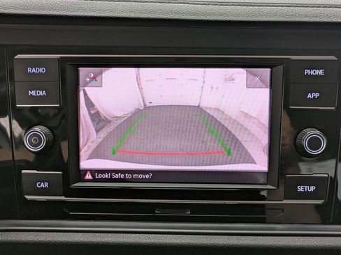 Used 2019 Volkswagen Jetta SE FWD image 9