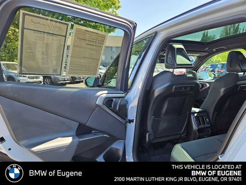 Used 2025 BMW X3 xDrive30i AWD/4WD image 19